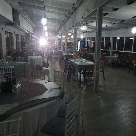 Pensiunea Cascada Putnei Lepşa Exterior foto