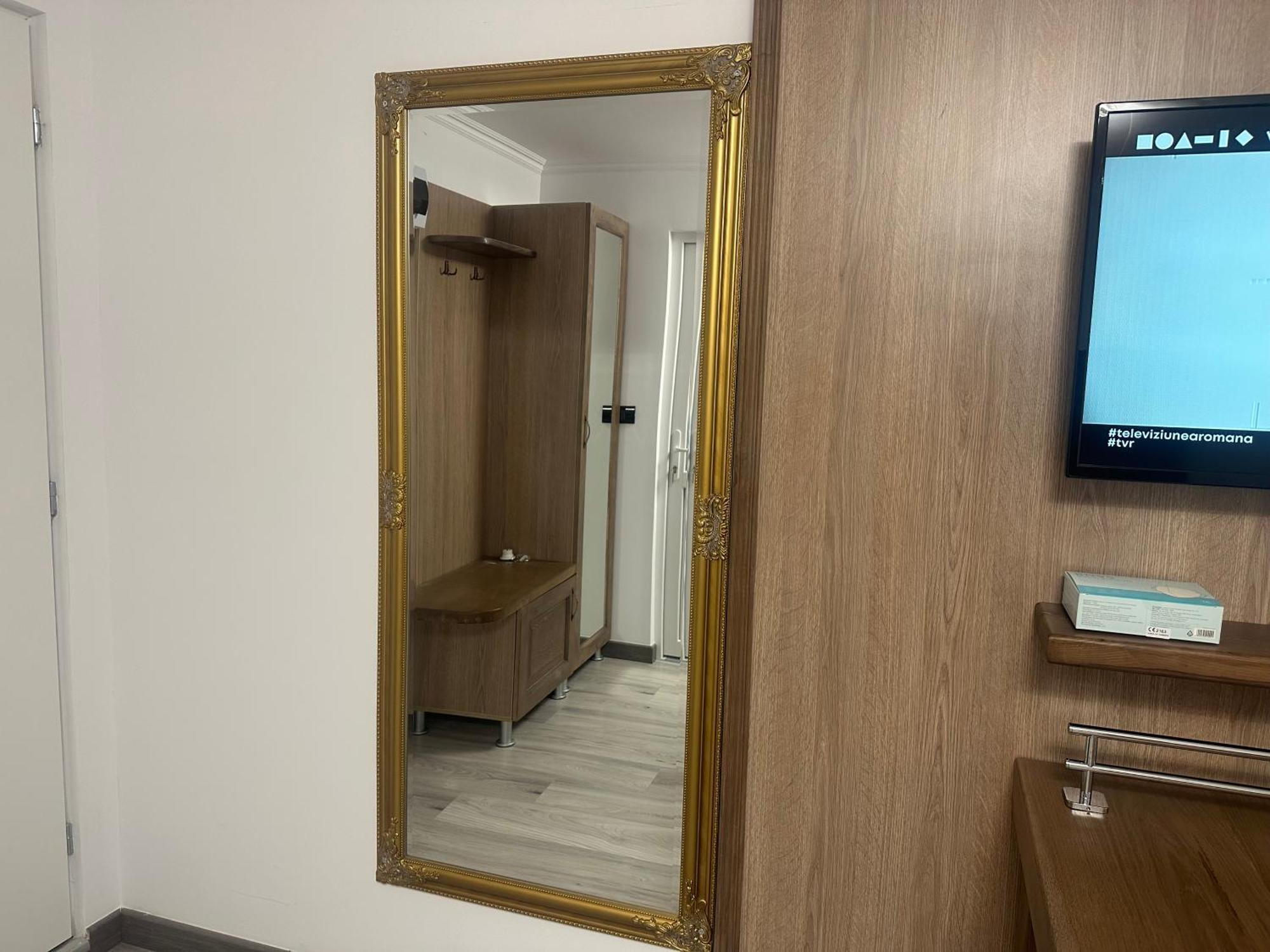 Pensiunea Cascada Putnei Lepşa Exterior foto